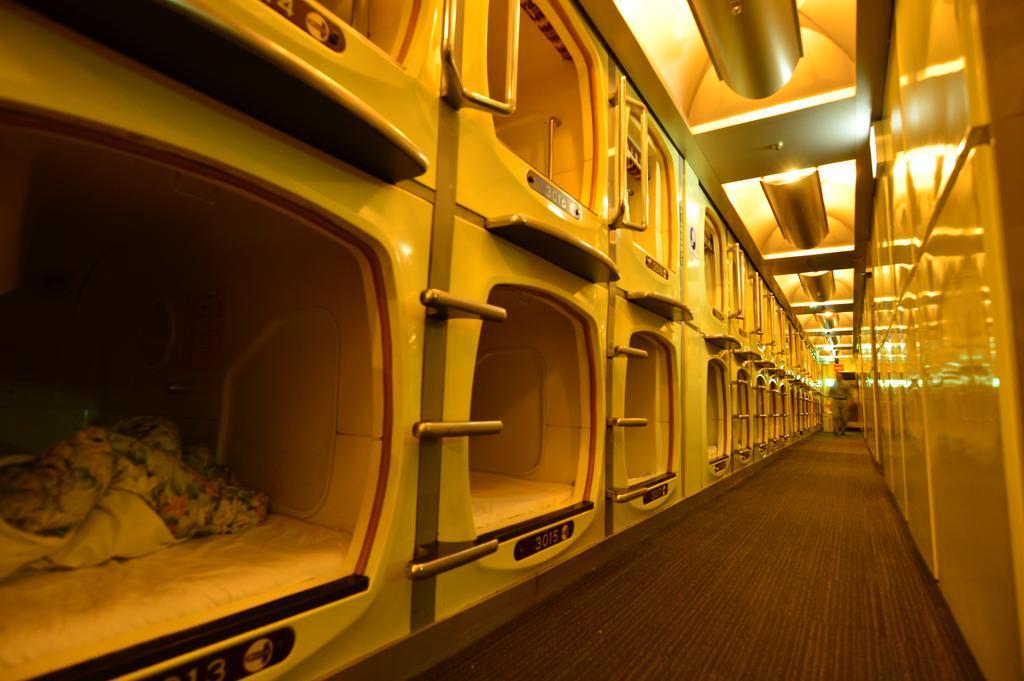 Capsule hotel Capsule Osaka
