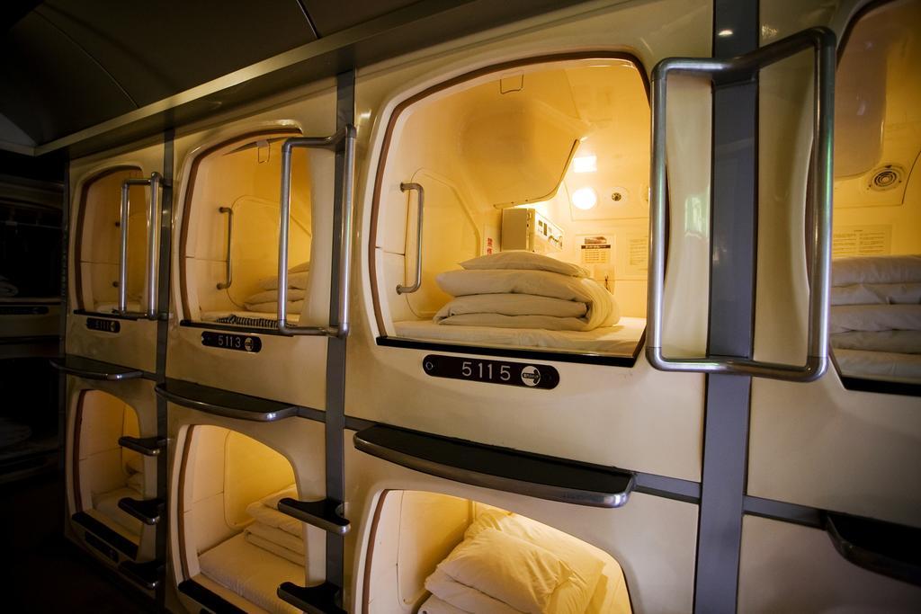 Capsule Capsule hotel Osaka